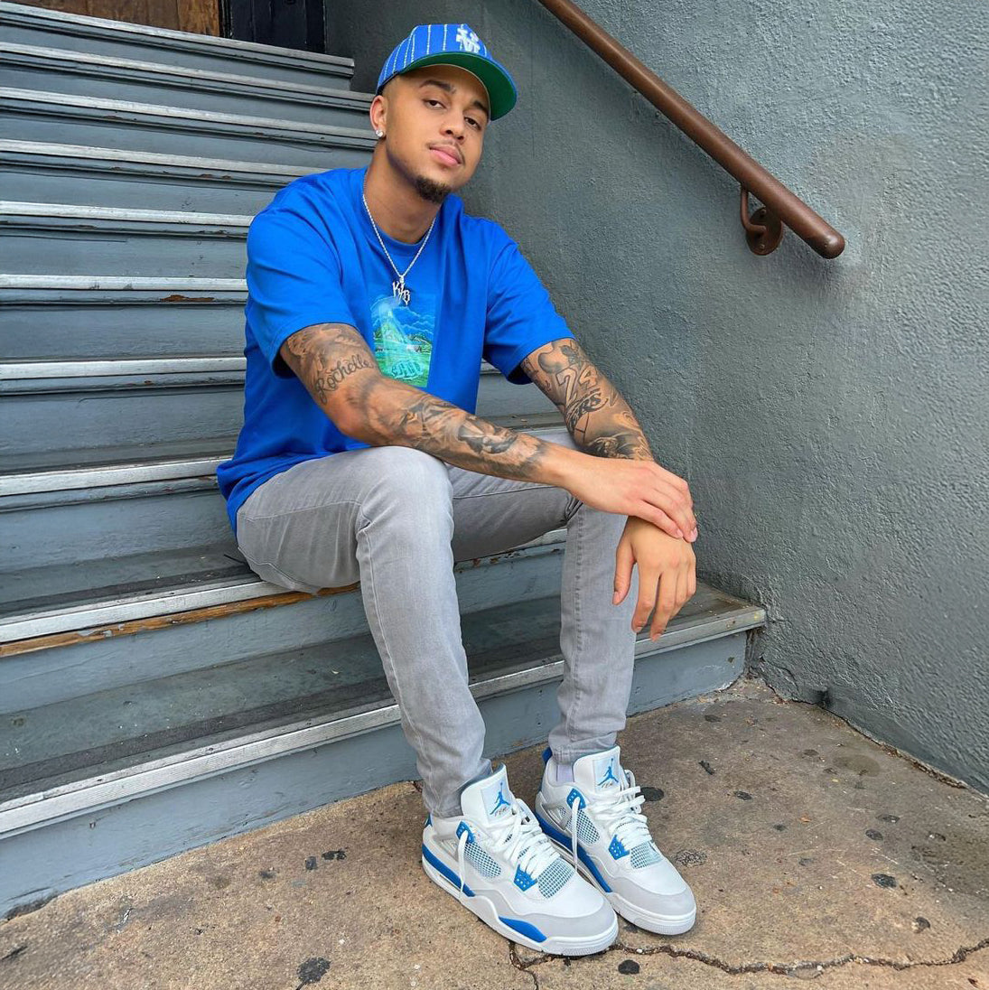 Air Jordan 4 Military Blue