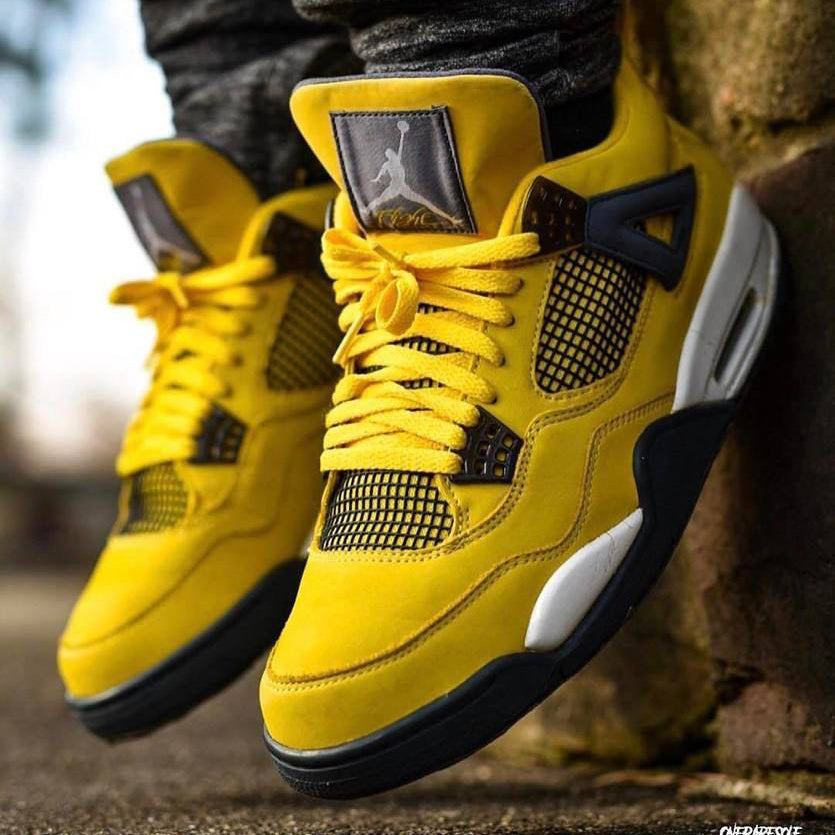 Air Jordan 4 Lightning