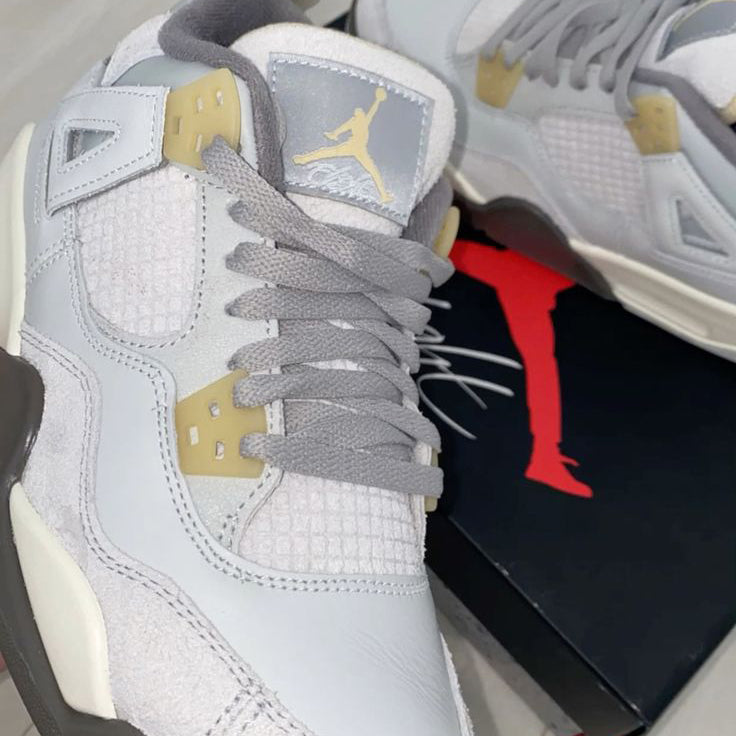 Air Jordan 4 SE Craft Photon Dust