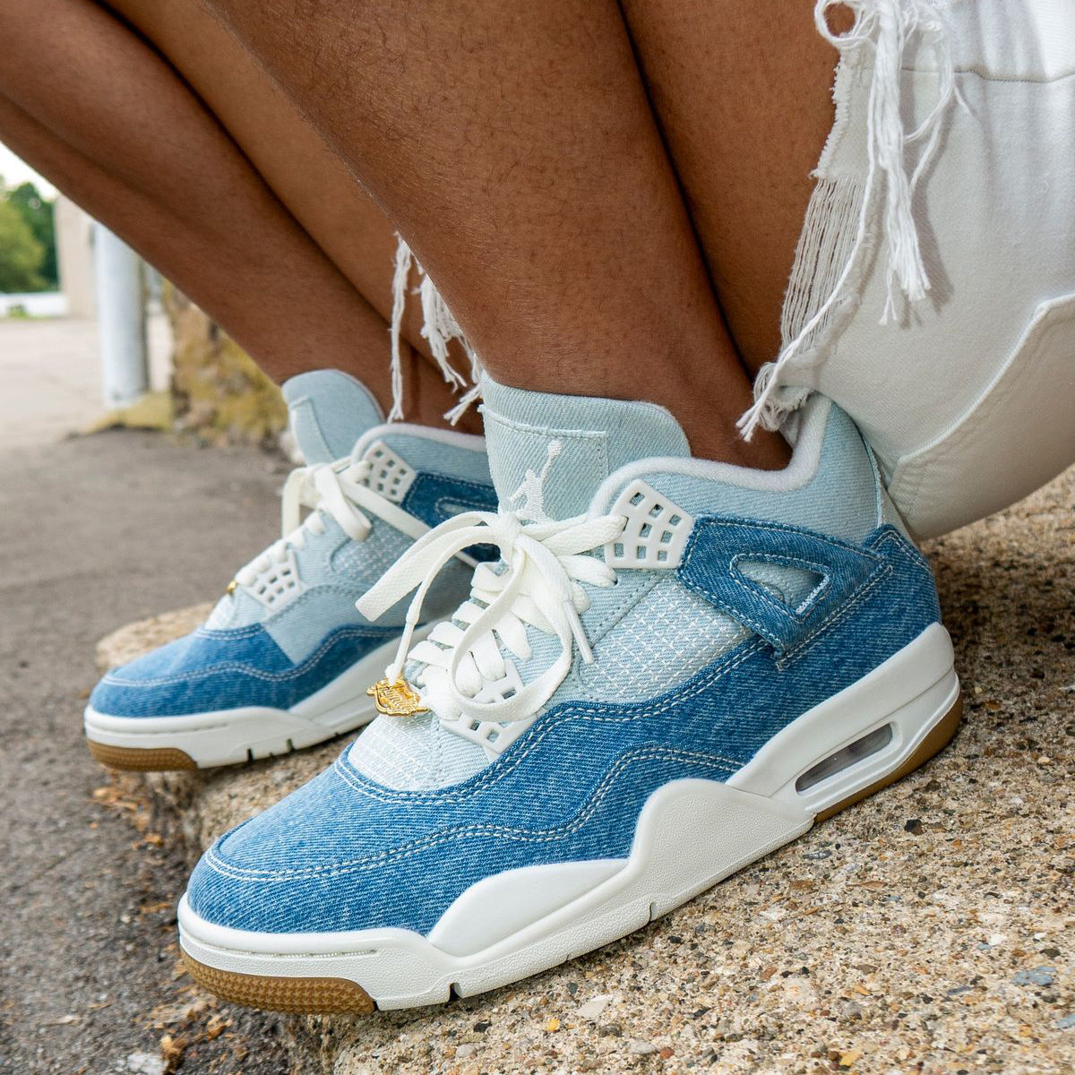 Air Jordan 4 Denim Worn Blue (W)
