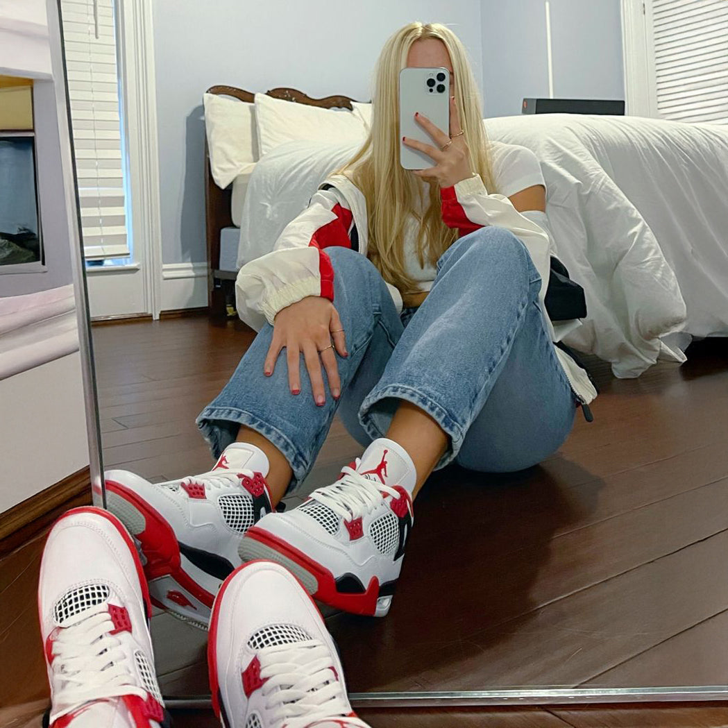 Air Jordan 4 Fire Red