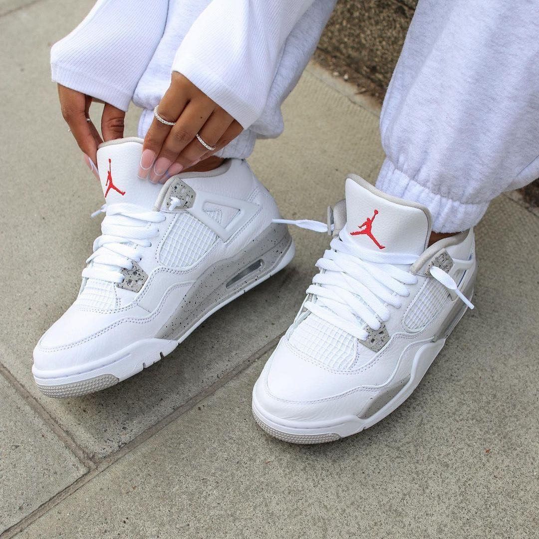 Air Jordan 4 White Oreo