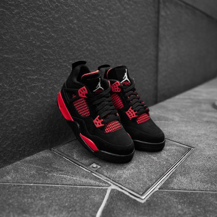 Air Jordan 4 Red Thunder