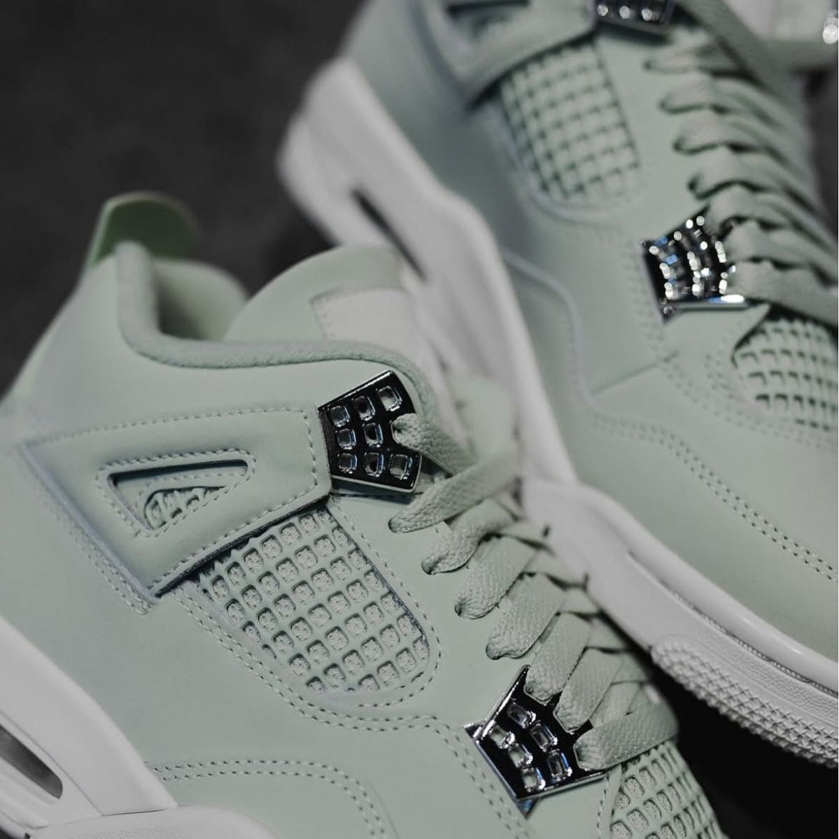 Air Jordan 4 Seafoam Sail (W)