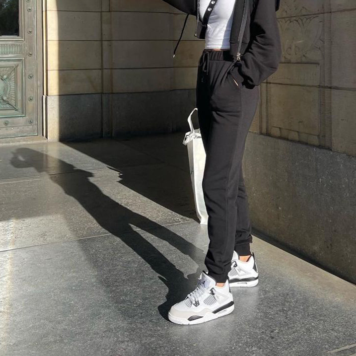 Air Jordan 4 Military Black