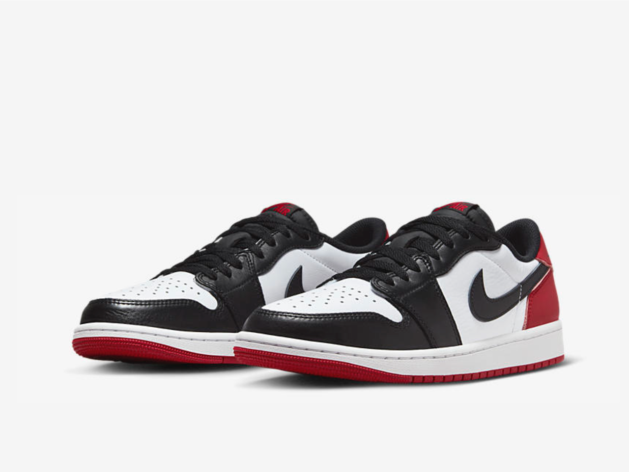 Air Jordan 1 Low Black Toe 2023