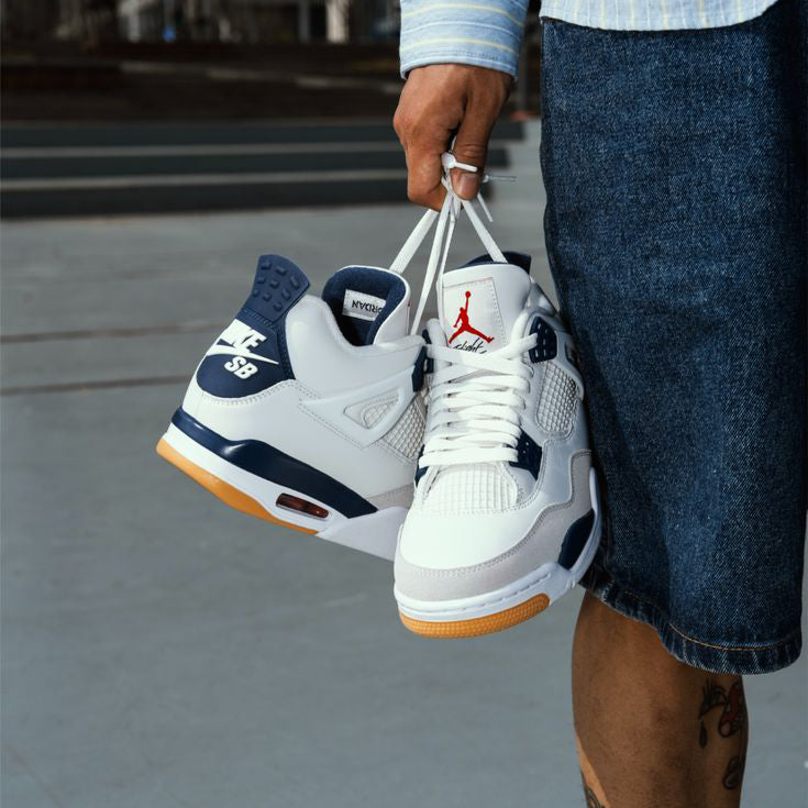 Air Jordan 4 SB Navy
