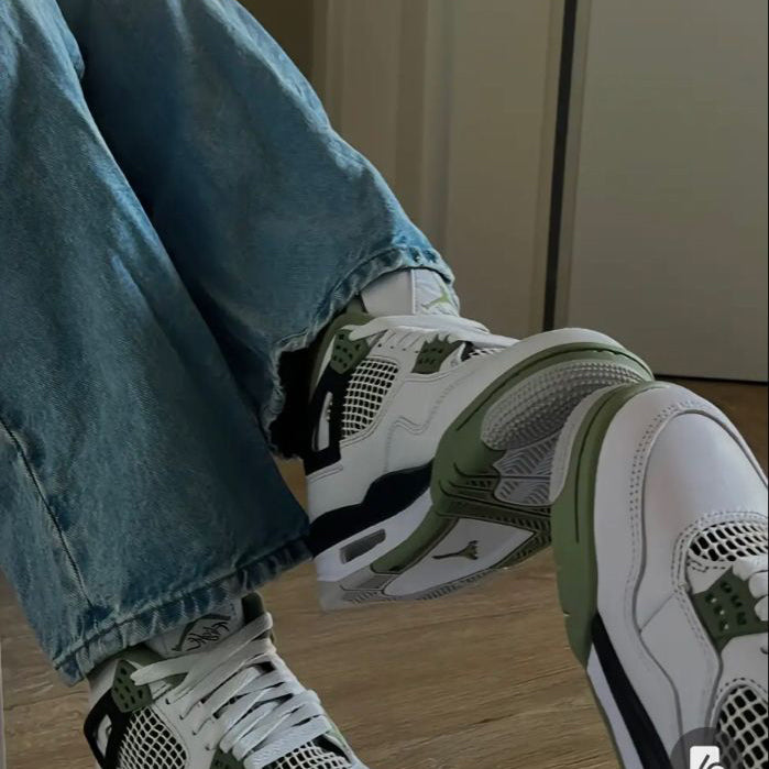 Air Jordan 4 Seafoam (W)