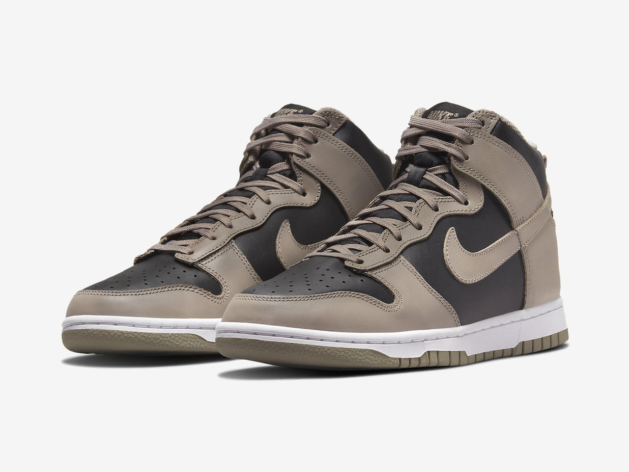 Nike Dunk High Moon Fossil (W)