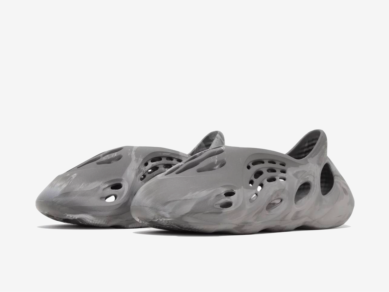 Yeezy Foam RNNR MX Granite