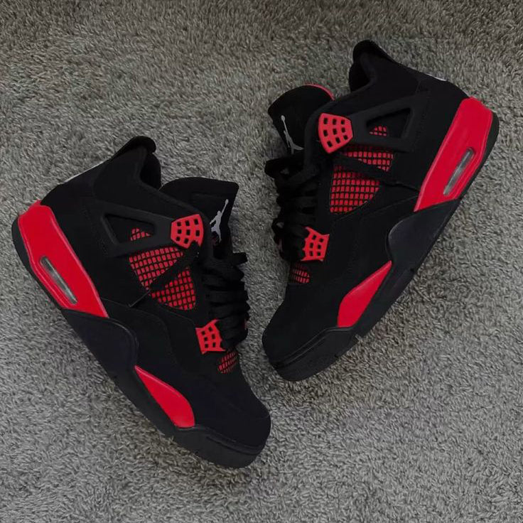 Air Jordan 4 Red Thunder