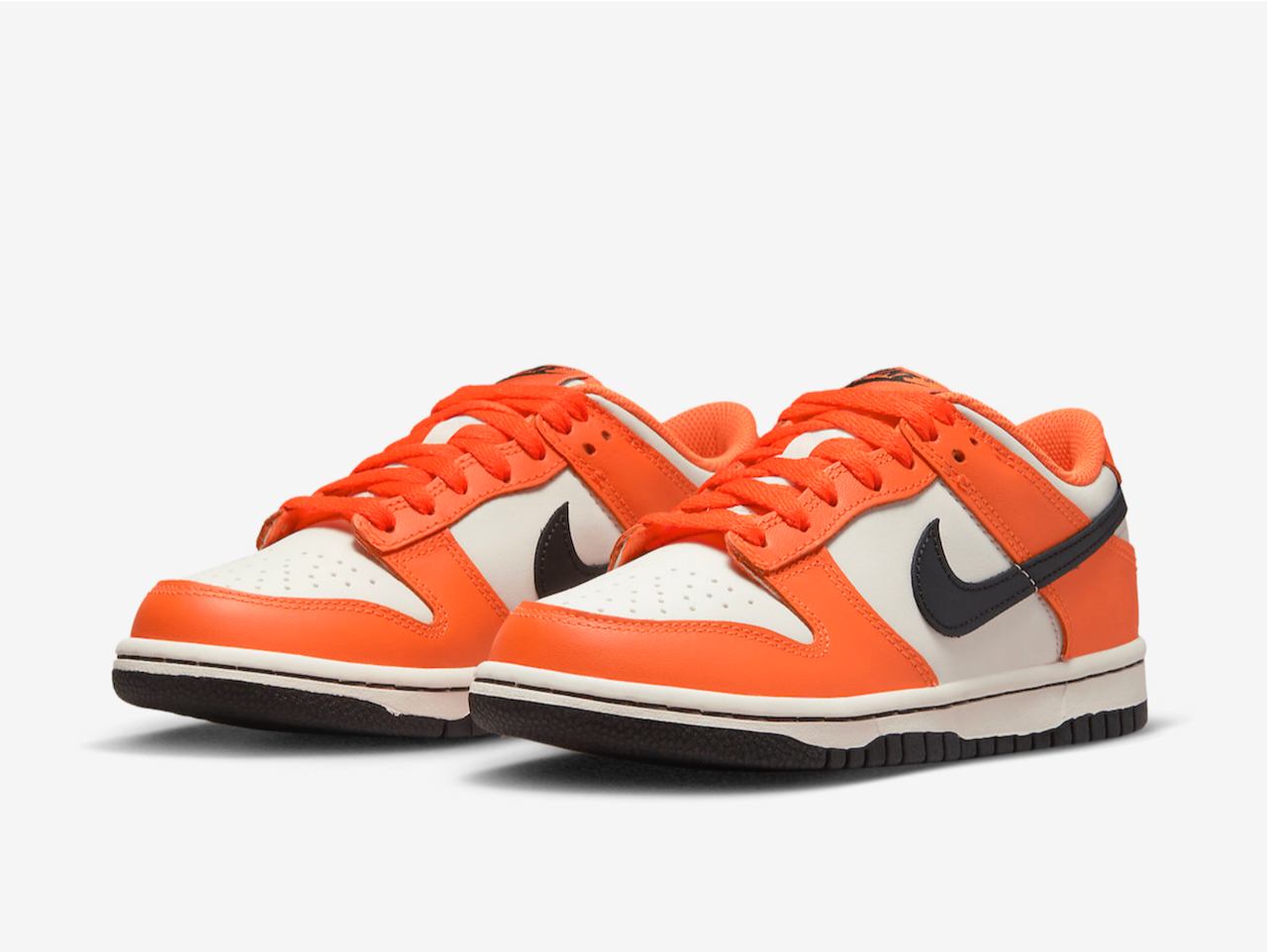 Nike Dunk Low Halloween 2022 (GS)